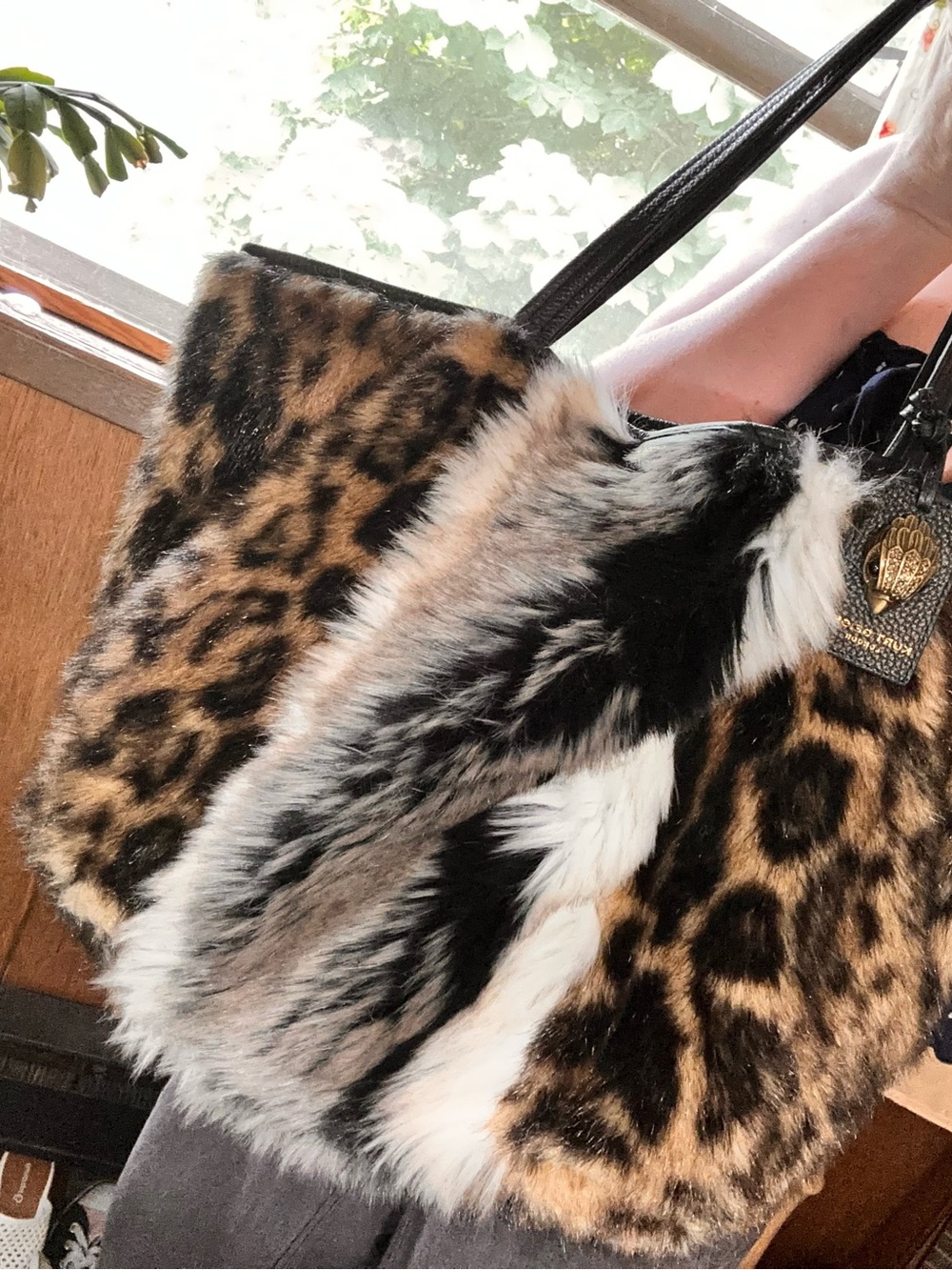 Kurt Geiger • Leopard Print Faux Fur and Leather Poppy Tote Caryall - Picture 14 of 16